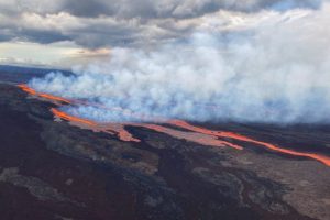 Mauna Loa Volcano erupts on Big Island in Hawaii